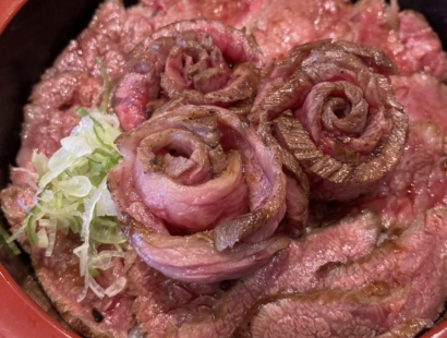 「焼肉食道しんしん 久御山本店」