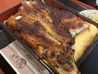 「おすすめグルメ紹介!炭焼鰻 土井活鰻 伏見稲荷本店」