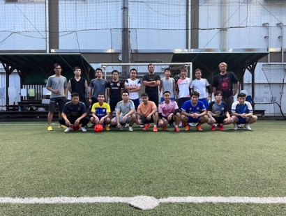 ベトナムの仲間達とフットサル大会!